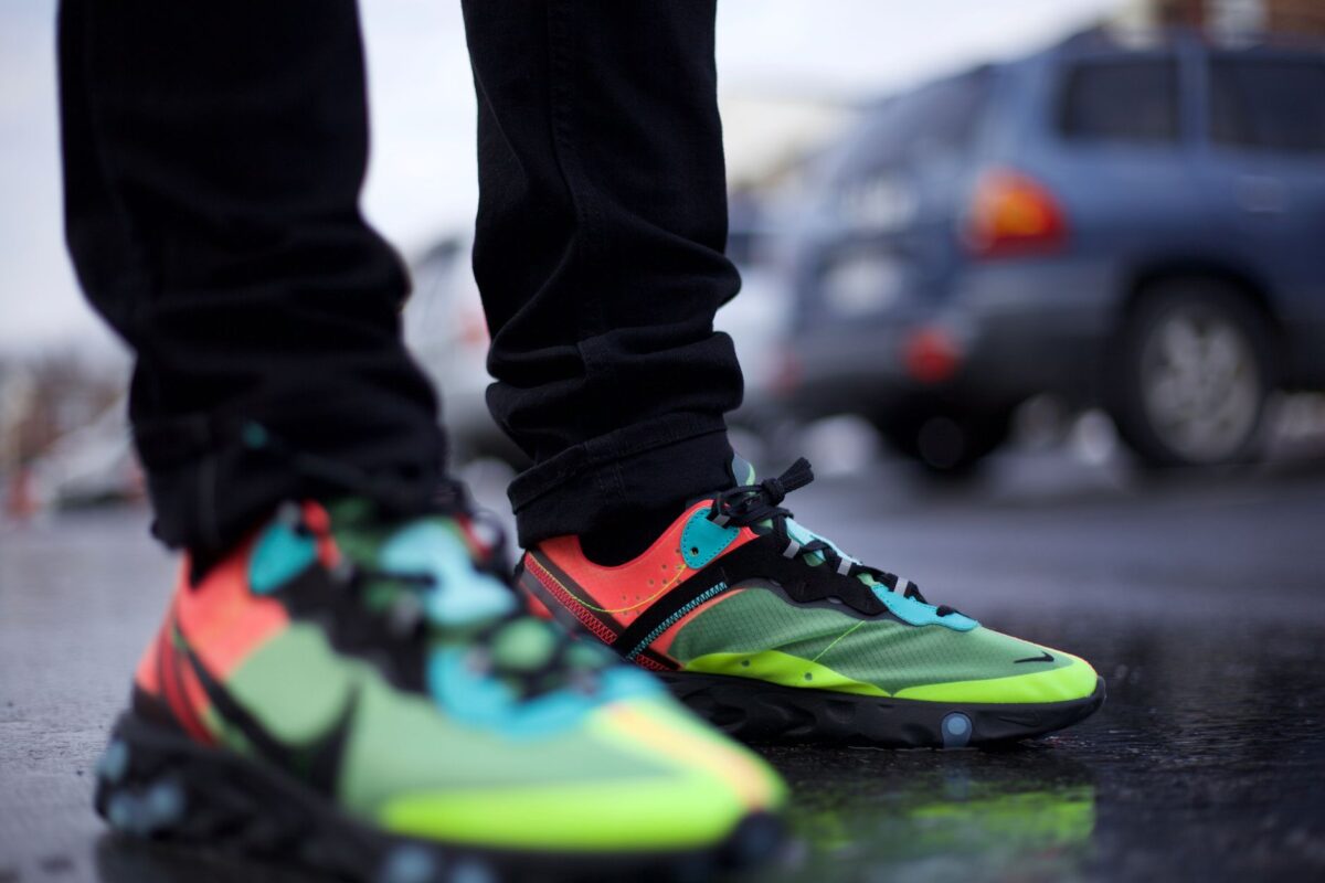 nike contacte rc décrypter signal raconte
