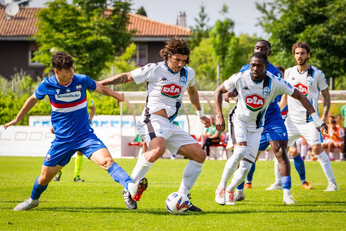 mercato om antoine contexte change